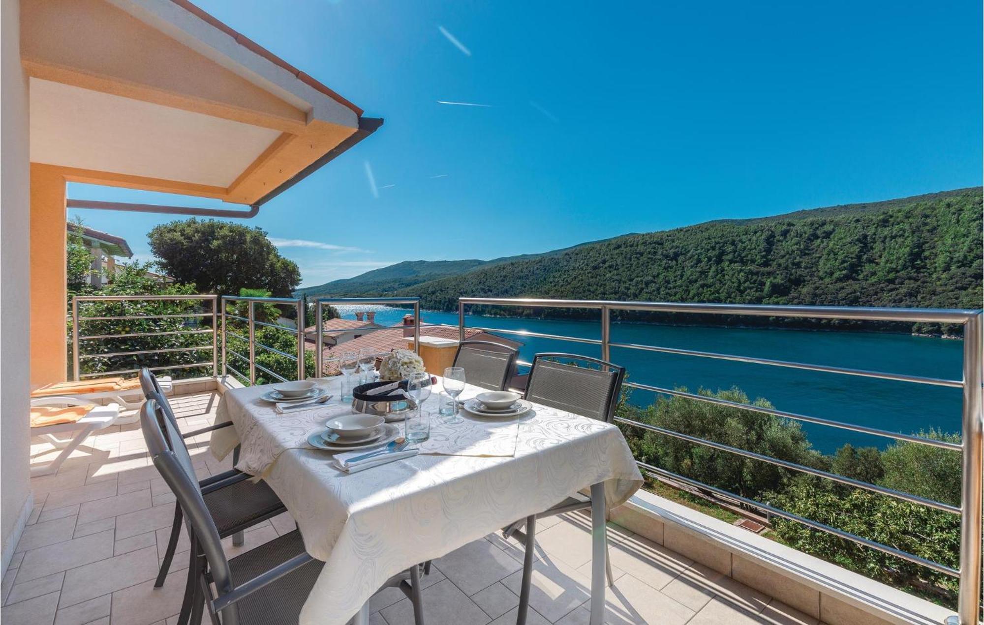Gorgeous Apartment In Labin With Kitchen Kültér fotó